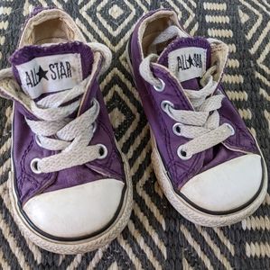 Cute purple converse sneakers low tops. 5 baby